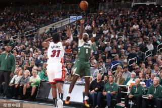 天的足坛 天的足坛