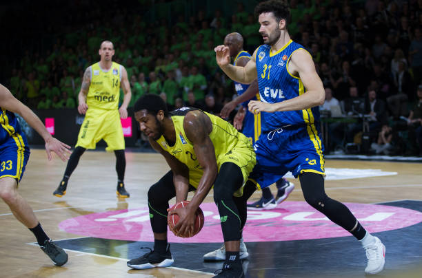 的多家豪门 的多家豪门